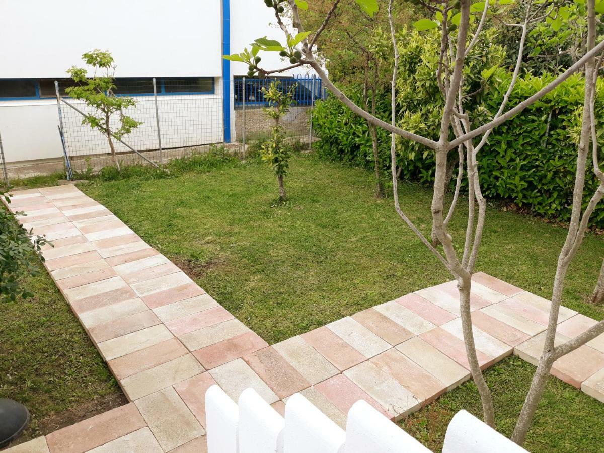 Dimora Teodora Apartment มาเตรา ภายนอก รูปภาพ